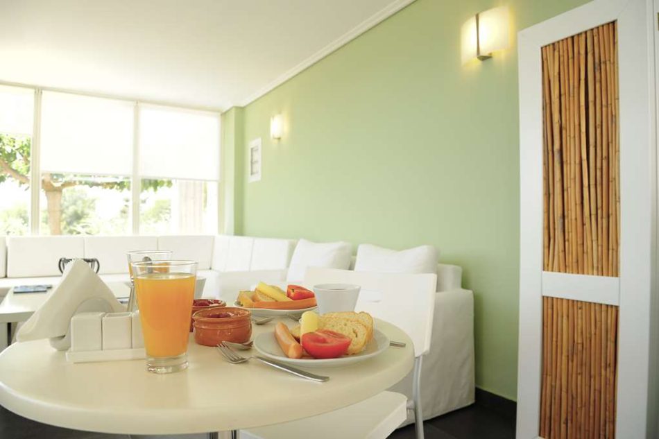 Breakfast area
